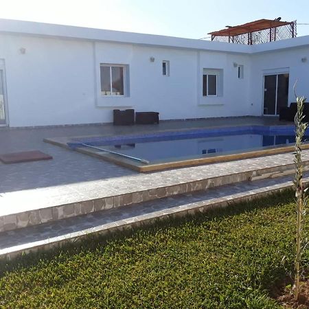 Villa Climatisee Avec Piscine Privee, Ras El Ma Bouarfaten Exterior foto